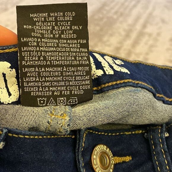 Hydraulic “Lola”Curvy Capri - Picture 7 of 7